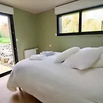 Confort Detente Pres De La - Maison Avec Jardin Et Parking Prive - Guest house 4*
